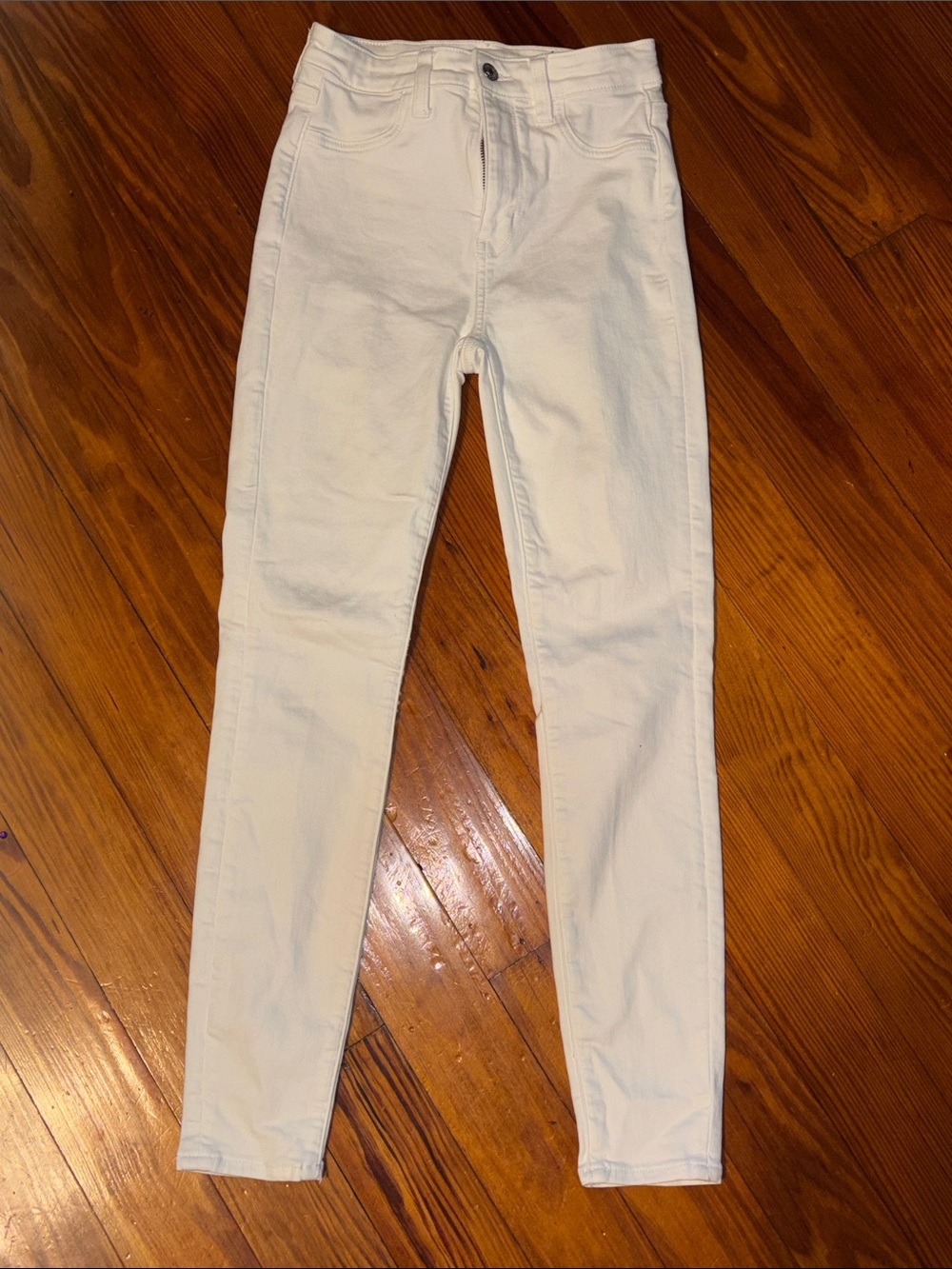 American Eagle Outfitters Super High-Rise White Skinny Jeans/ Jeggings